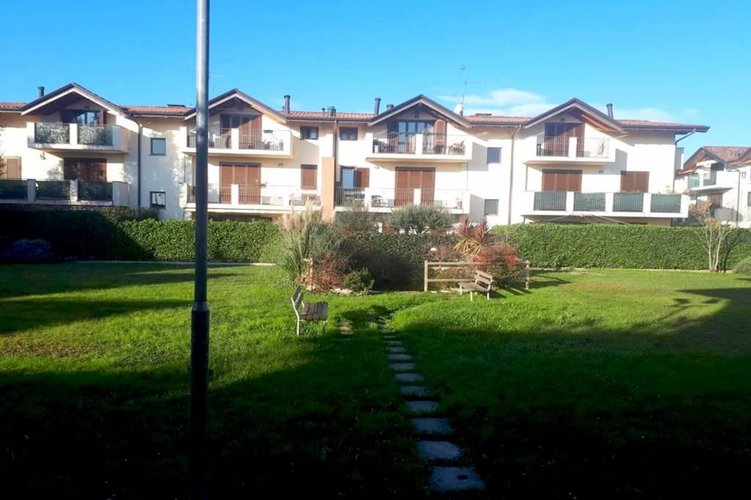 OTTIMO BILOCALE IMMERSO NEL VERDE Busnago