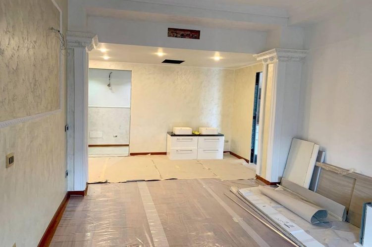 QUADRILOCALE COMPLETAMENTE RISTRUTTURATO Milano