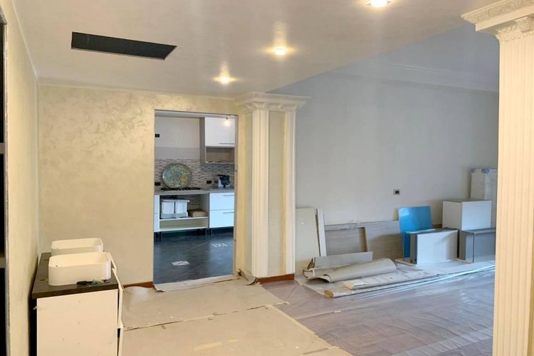 QUADRILOCALE COMPLETAMENTE RISTRUTTURATO Milano