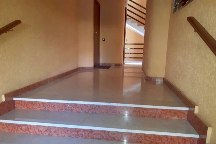 TRE LOCALI - ULTIMO PIANO!! Carugate