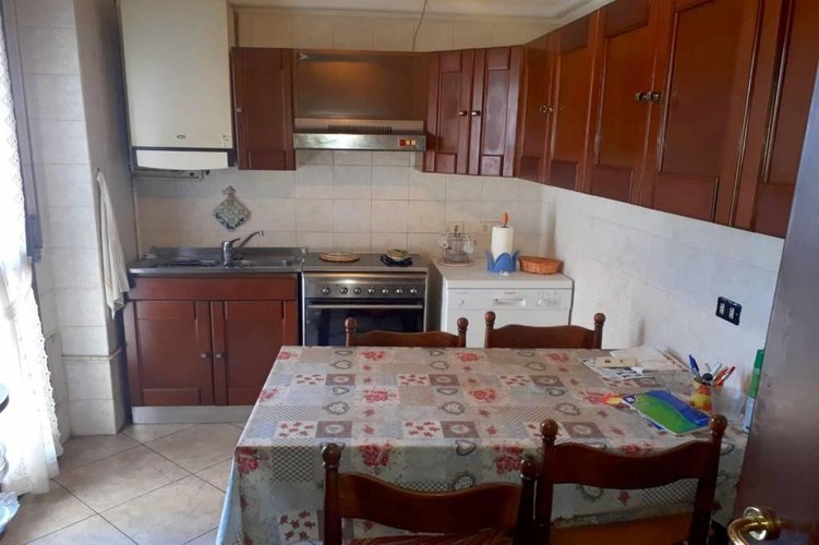 TRE LOCALI - ULTIMO PIANO!! Carugate