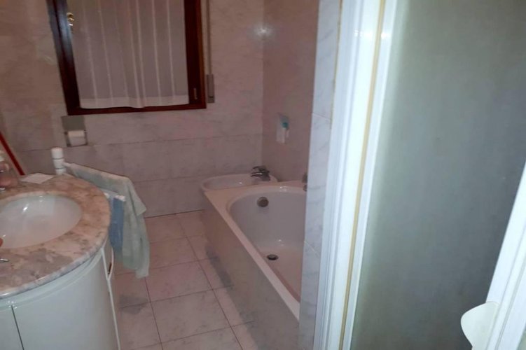 TRE LOCALI - ULTIMO PIANO!! Carugate