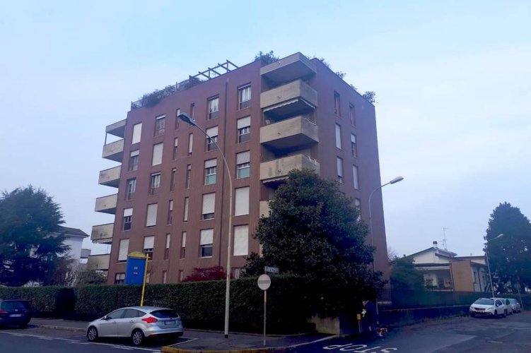 AMPIO QUATTRO LOCALI IN CENTRO PAESE Gorgonzola