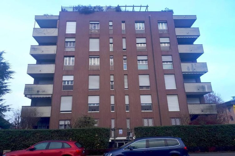 AMPIO QUATTRO LOCALI IN CENTRO PAESE Gorgonzola