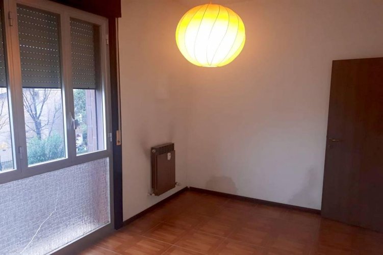 AMPIO QUATTRO LOCALI IN CENTRO PAESE Gorgonzola