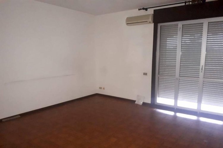 AMPIO QUATTRO LOCALI IN CENTRO PAESE Gorgonzola