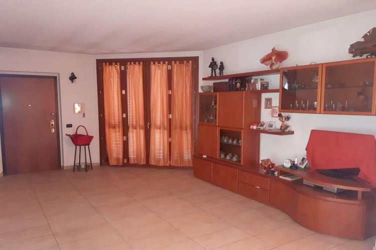 VILLETTA TERRA-CIELO IN CONTESTO RESIDENZIALE Masate