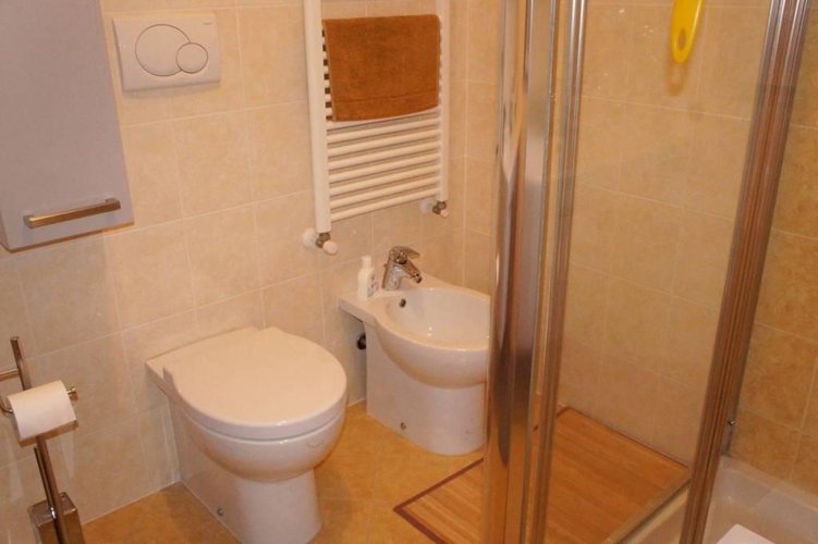 TRE LOCALI CON GIARDINO PRIVATO Pioltello