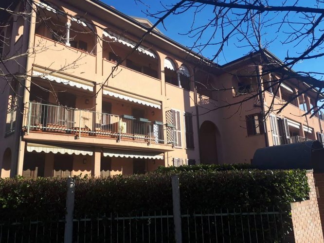 SPLENDIDO BILOCALE CON TERRAZZO Pessano con Bornago