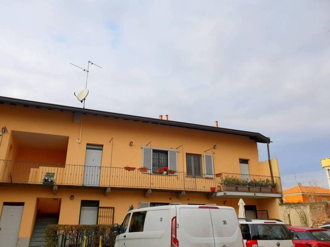 BILOCALE SU DUE LIVELLI Masate