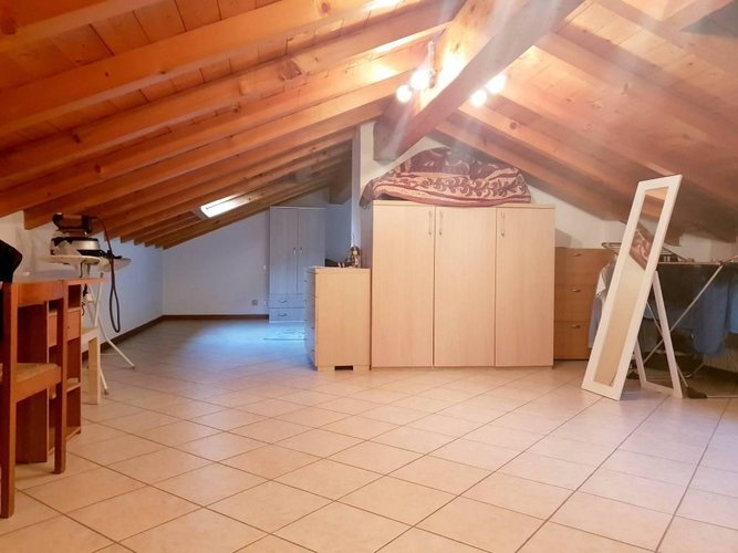 BILOCALE SU DUE LIVELLI Masate