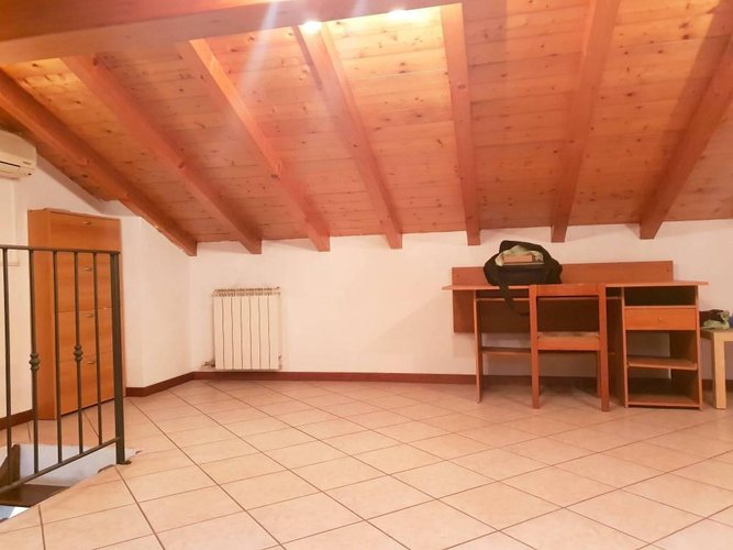 BILOCALE SU DUE LIVELLI Masate