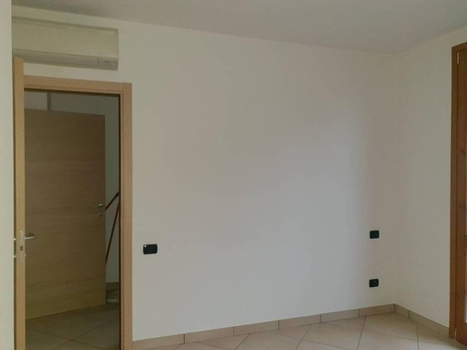 TRE LOCALI DUPLEX CON VISTA PANORAMICA Gessate