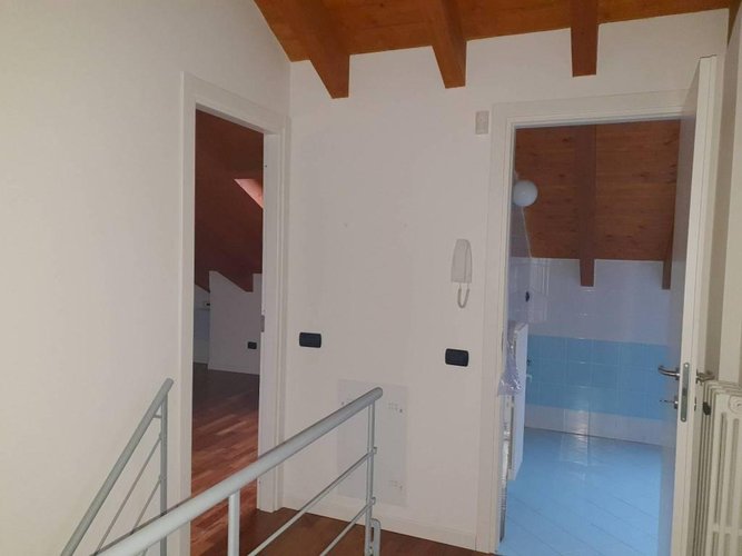TRE LOCALI DUPLEX CON VISTA PANORAMICA Gessate