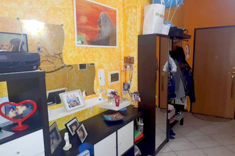 TRE LOCALI ULTIMO PIANO Mezzago