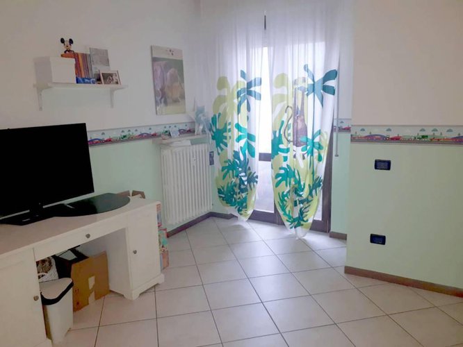 TRE LOCALI ULTIMO PIANO Mezzago