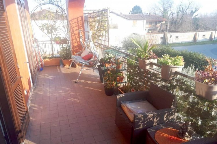 TRE LOCALI CON TERRAZZO E DOPPI SERVIZI Pozzo d'Adda