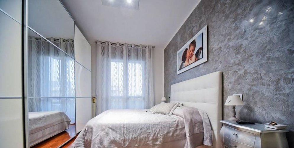 TRE LOCALI APPENA RISTRUTTURATO ULTIMO PIANO Carugate