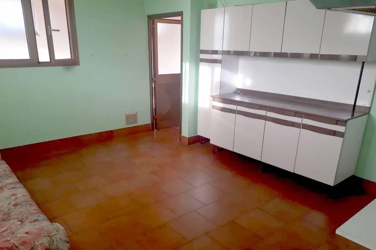 VILLA SINGOLA CON 1200 mq DI GIARDINO Gessate