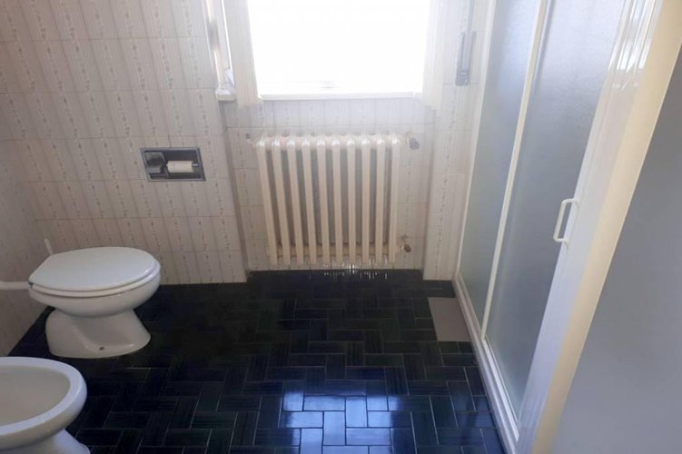 VILLA SINGOLA CON 1200 mq DI GIARDINO Gessate