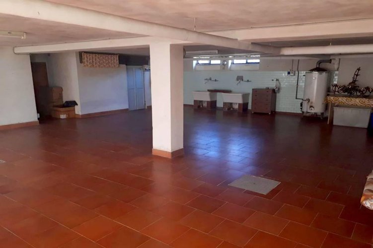 VILLA SINGOLA CON 1200 mq DI GIARDINO Gessate