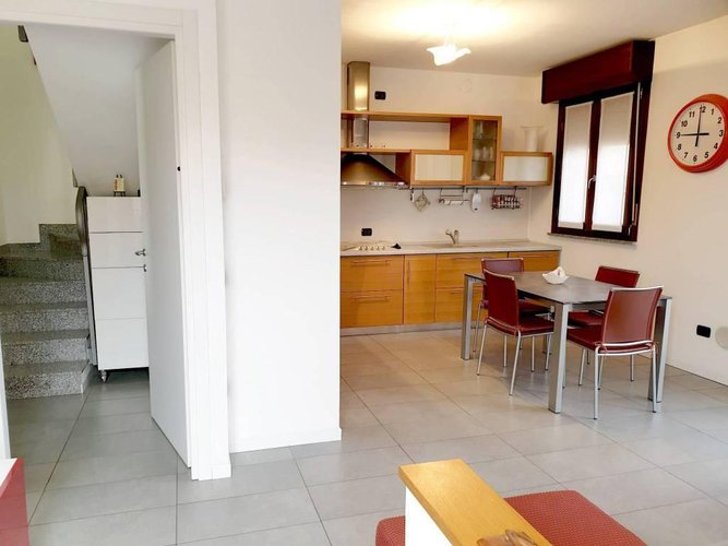 TRE LOCALI DUPLEX CON GIARDINO Masate