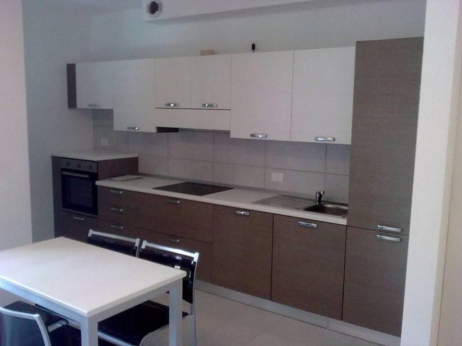 Nuovo bilocale arredato Lecco