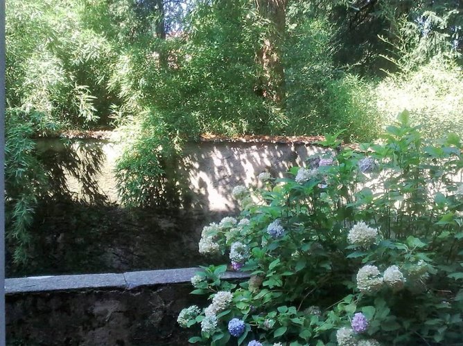 spazio commerciale in palazzina d'epoca. Olgiate Molgora