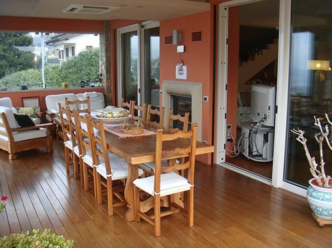 Prestigiosa villa fronte lago Oggiono