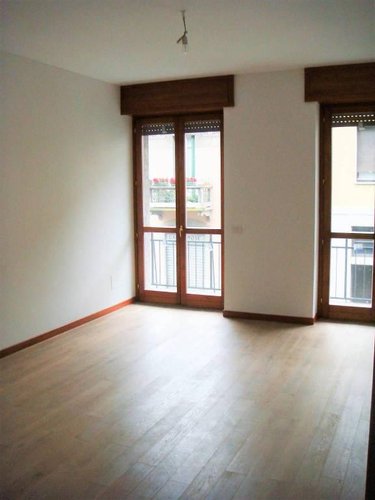 Centralissimo trilocale ristrutturato Lecco