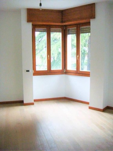 Centralissimo trilocale ristrutturato Lecco