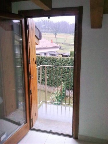 villetta a schiera immersa nel verde Valgreghentino