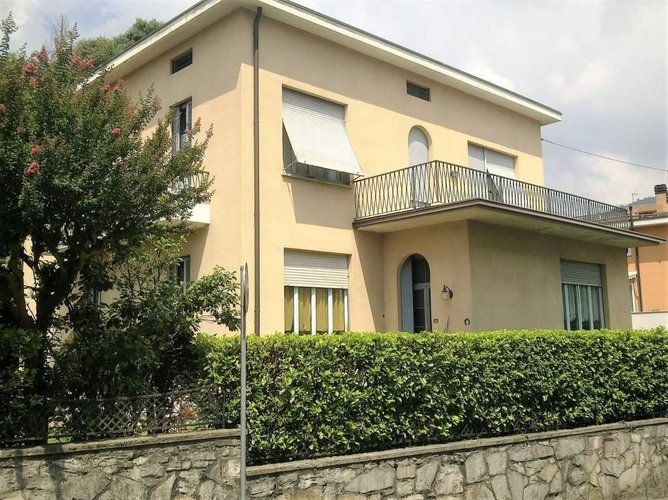 villa in posizione centrale Olgiate Molgora