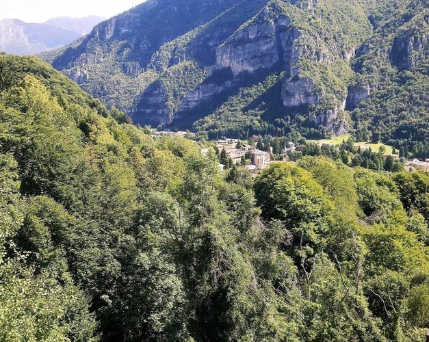 Trilocale arredato in zona panoramica Ballabio