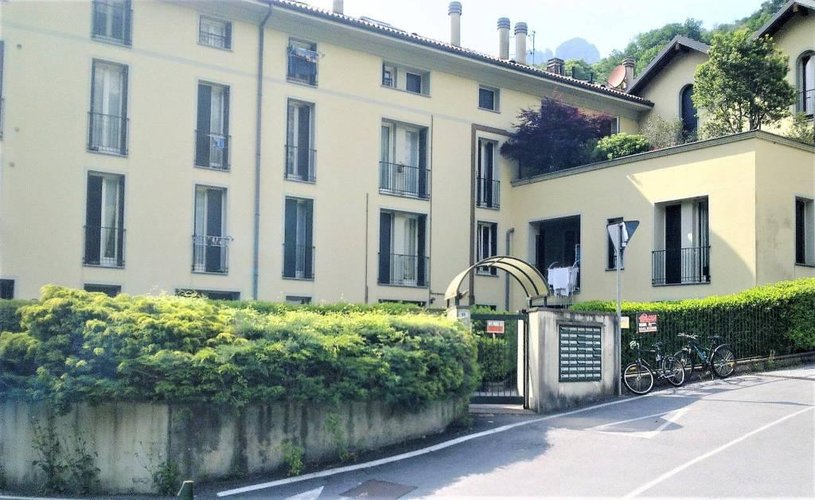 Trilocale all'asta in recente contesto Lecco