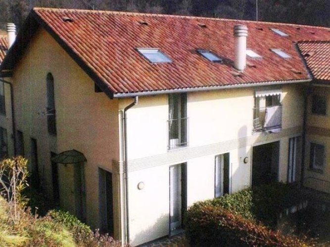 Trilocale all'asta in recente contesto Lecco
