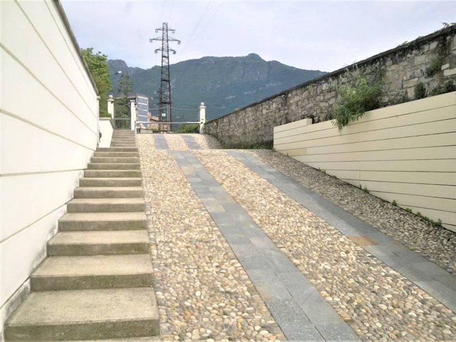 SIGNORILE E PRESTIGIOSO APPARTAMENTO Lecco