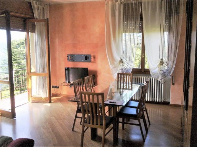 Panoramico trilocale con vista lago. Lierna