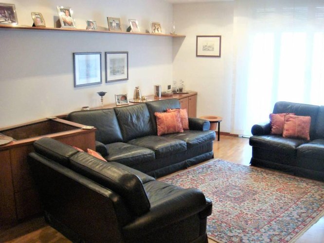 ELEGANTE E SILENZIOSO QUADRILOCALE Lecco