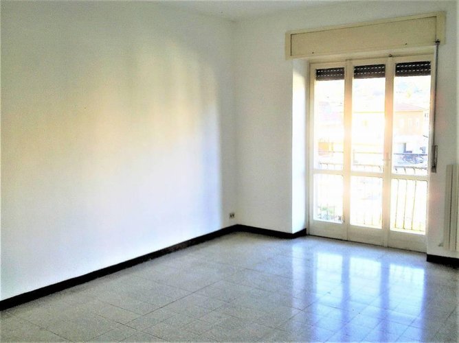 Luminoso quadrilocale Malgrate