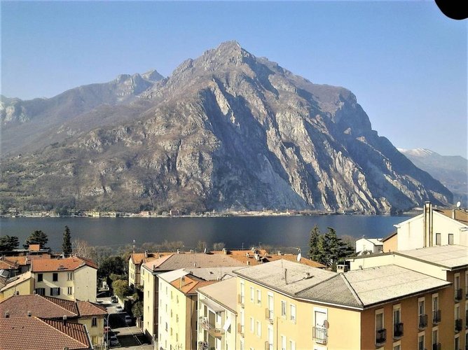 TRILOCALE ULTIMO PIANO CON VISTA PANORAMICA Lecco