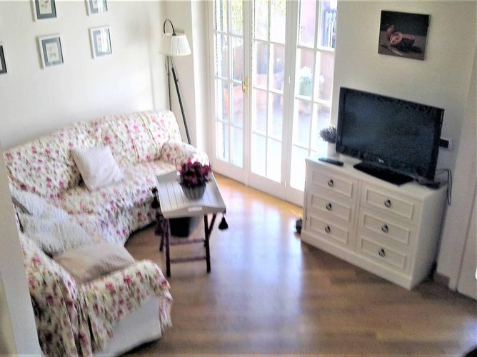 SUGGESTIVO APPARTAMENTO MANSARDATO Mandello del Lario