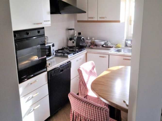 SUGGESTIVO APPARTAMENTO MANSARDATO Mandello del Lario