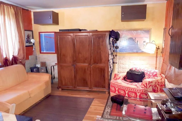 MONOLOCALE IN CORTE Cambiago