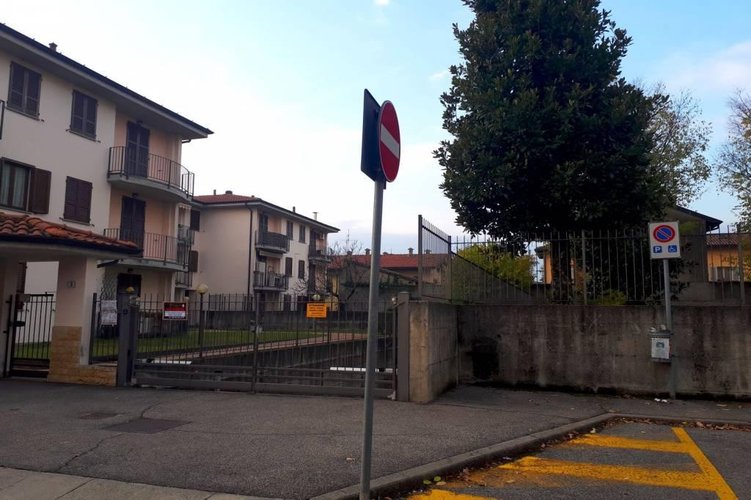 AMPIO BILOCALE CON CUCINA ABITABILE Masate
