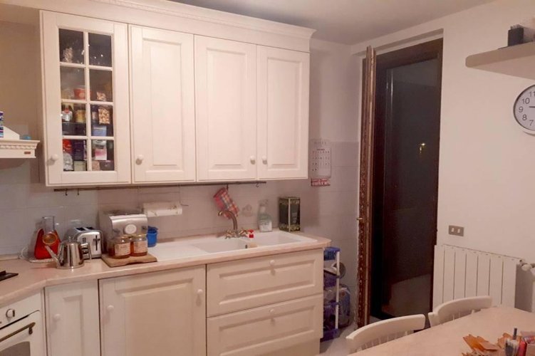 AMPIO BILOCALE CON CUCINA ABITABILE Masate