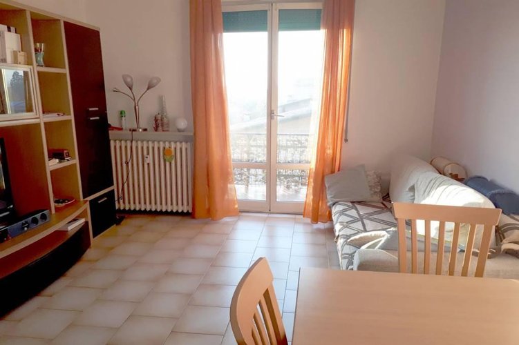 AMPIO BILOCALE IN CENTRO PAESE Carugate