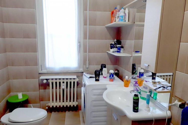 AMPIO BILOCALE IN CENTRO PAESE Carugate