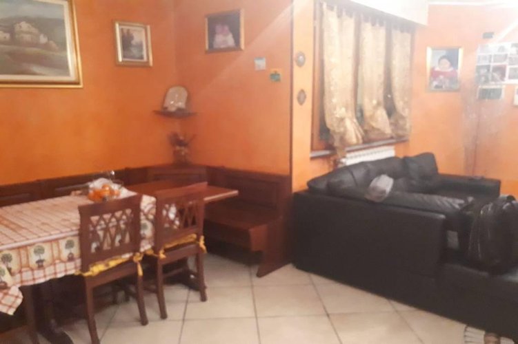 TRE LOCALI CON TAVERNA E GIARDINO Pessano con Bornago