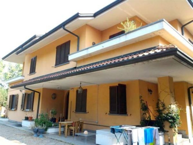 SPLENDIDO ATTICO Pessano con Bornago